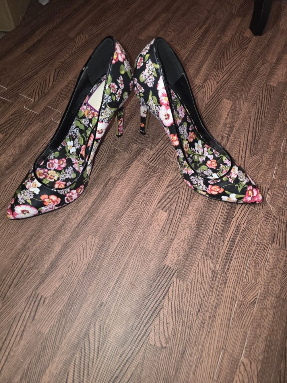 Floral Black Jessica Simpson Pointed-Toe High Heels Size 9M 4-Inch Stiletto Heel